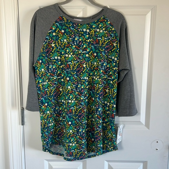 NWT LuLaRoe Randy Top Shirt Geometric Aztec Raglan Gray Blue Green Yellow Large - Picture 1 of 6